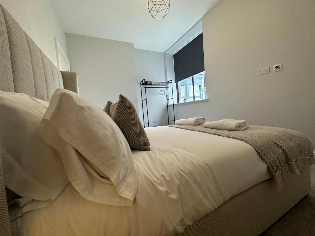 Luxury Apartment Stay Кардифф Экстерьер фото