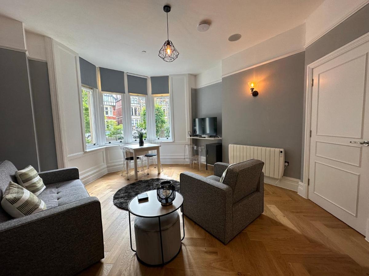 Luxury Apartment Stay Кардифф Экстерьер фото