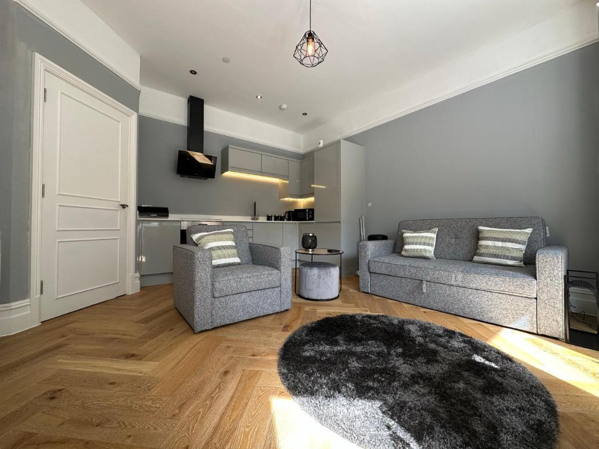 Luxury Apartment Stay Кардифф Экстерьер фото